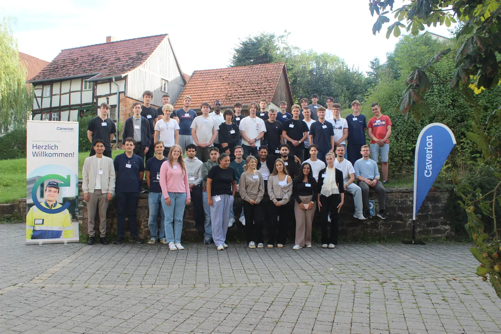 2026_Gruppenbild Ausbildungsstart.JPG